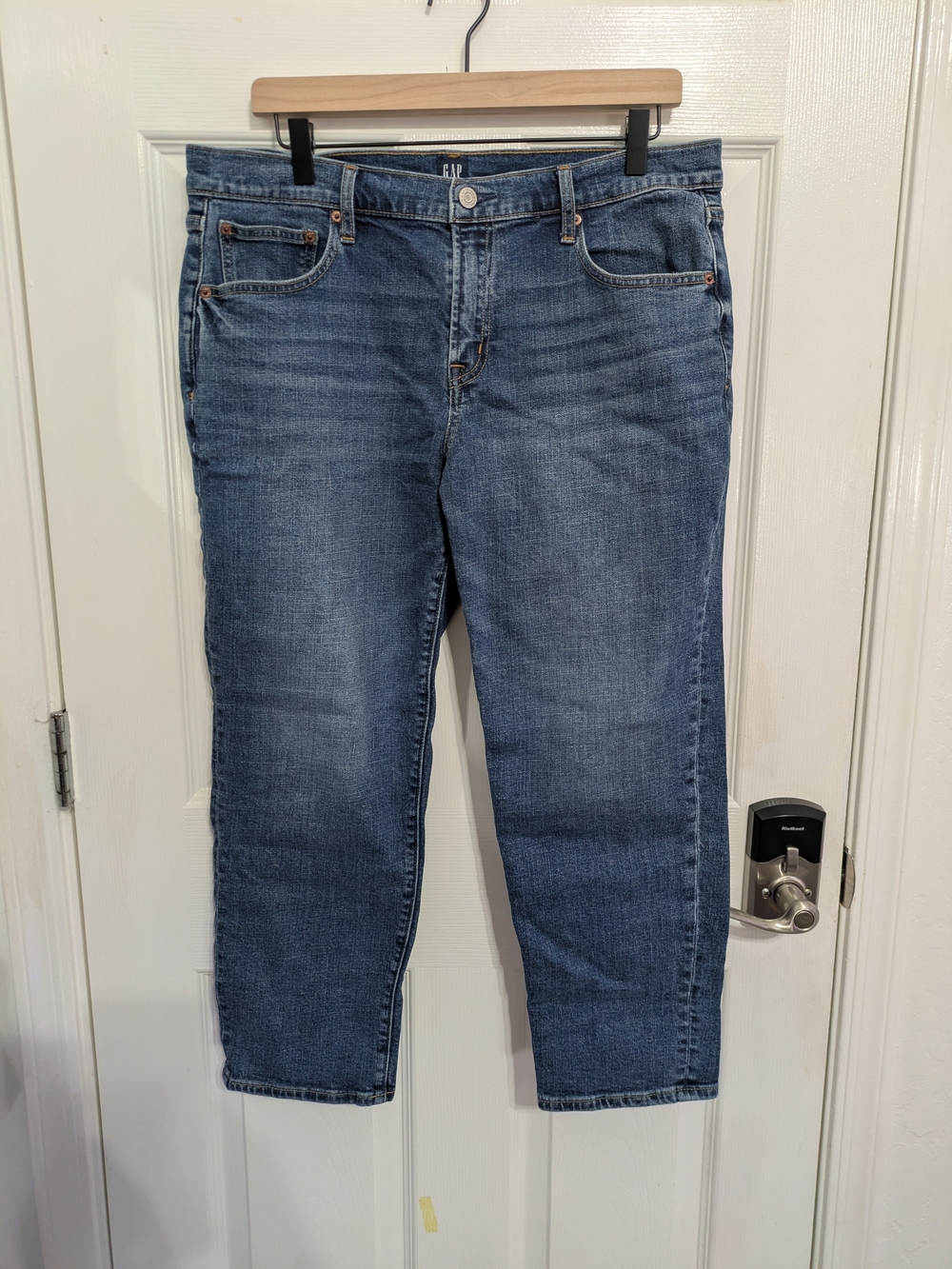 GAP Women’s Girlfriend Denim Jeans
